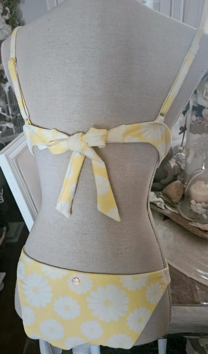 Sublime maillot de bain 2 pièces jaune Brigitte Bardot Taille 95 C /40 Neuf - photo numéro 4