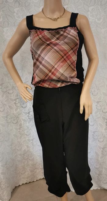 Pantacourt. Noir. Taille 36.La Mode est à vous