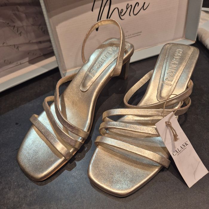 Chaussures femmes dorées