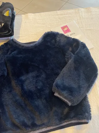 Pull Kiabi 8 ans neuf