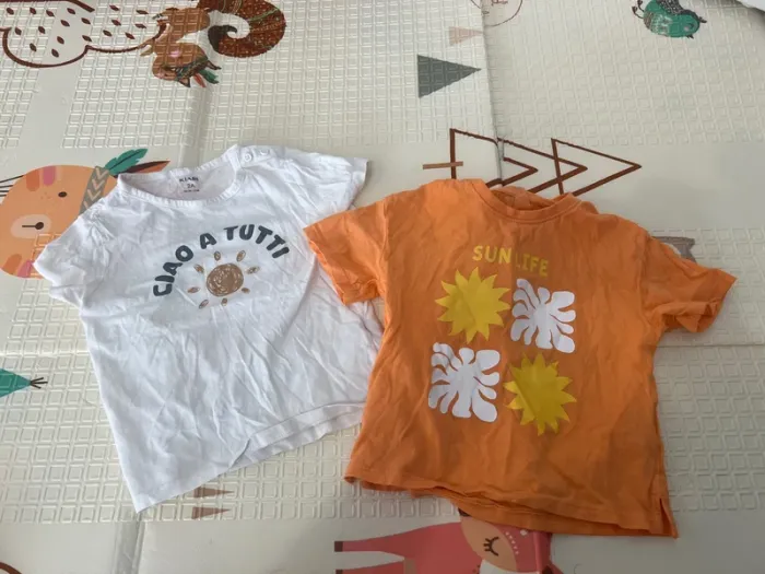 Lot de t-shirts Kiabi taille 2 ans (92 cm) en très bon état. - photo numéro 2