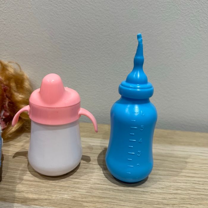 Poupée avec accessoires - photo numéro 3