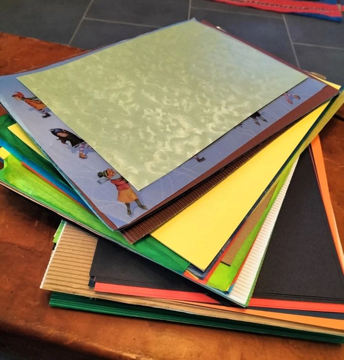 Gros lot de feuilles