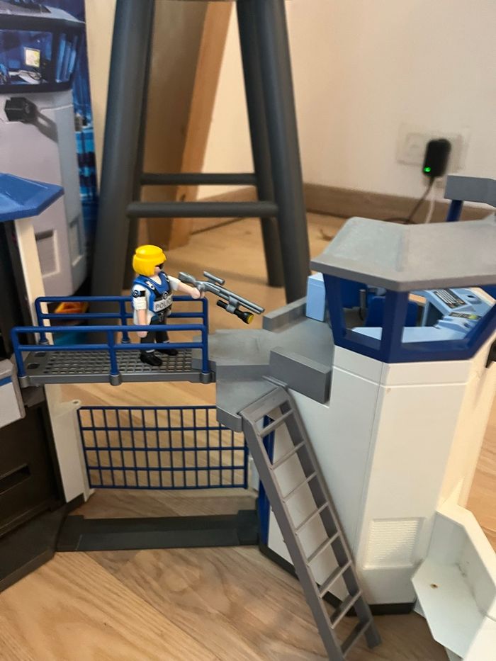Commissariat Playmobil - photo numéro 3