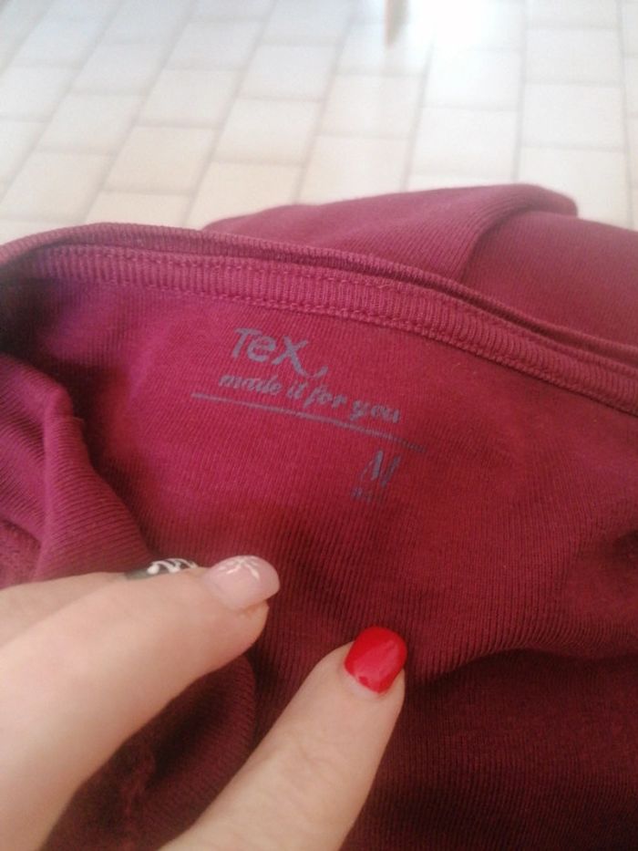 T-shirt taille m - photo numéro 2