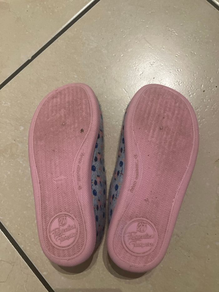 Chaussons 27 - photo numéro 2