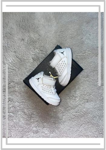 Basket Jordan flight taille 21
