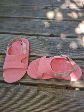 Claquettes rose taille 23/24