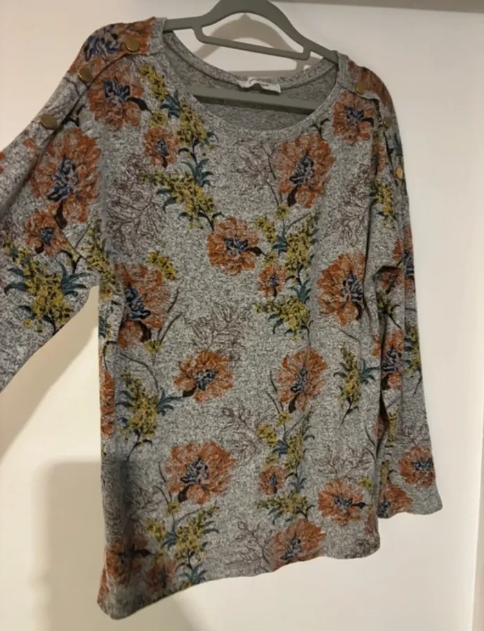 Jolie pull gris à fleur Promod taille 38-M très bon état - photo numéro 4