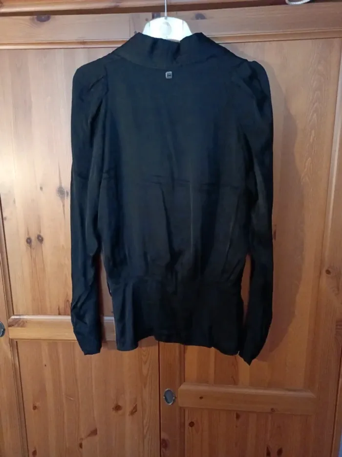 Haut taille 40 - photo numéro 3
