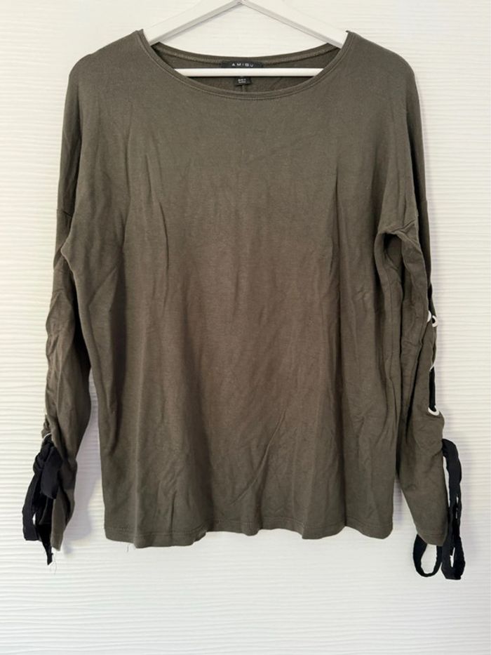 Pull fin t-shirt manches longues kaki uni basique avec noeuds sur les manches