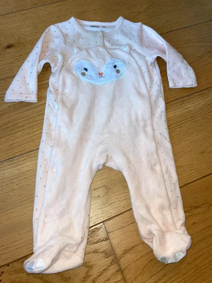 Lot pyjama 6 mois - photo numéro 5