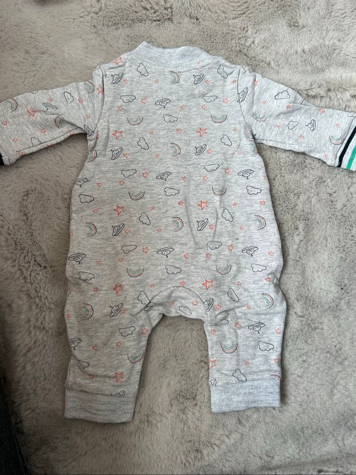 Pyjamas 1 pièces bébé 1 mois - photo numéro 2