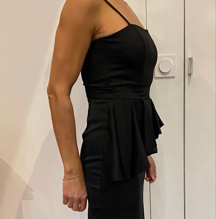 Robe noire marque sinequanone  T36 - photo numéro 3