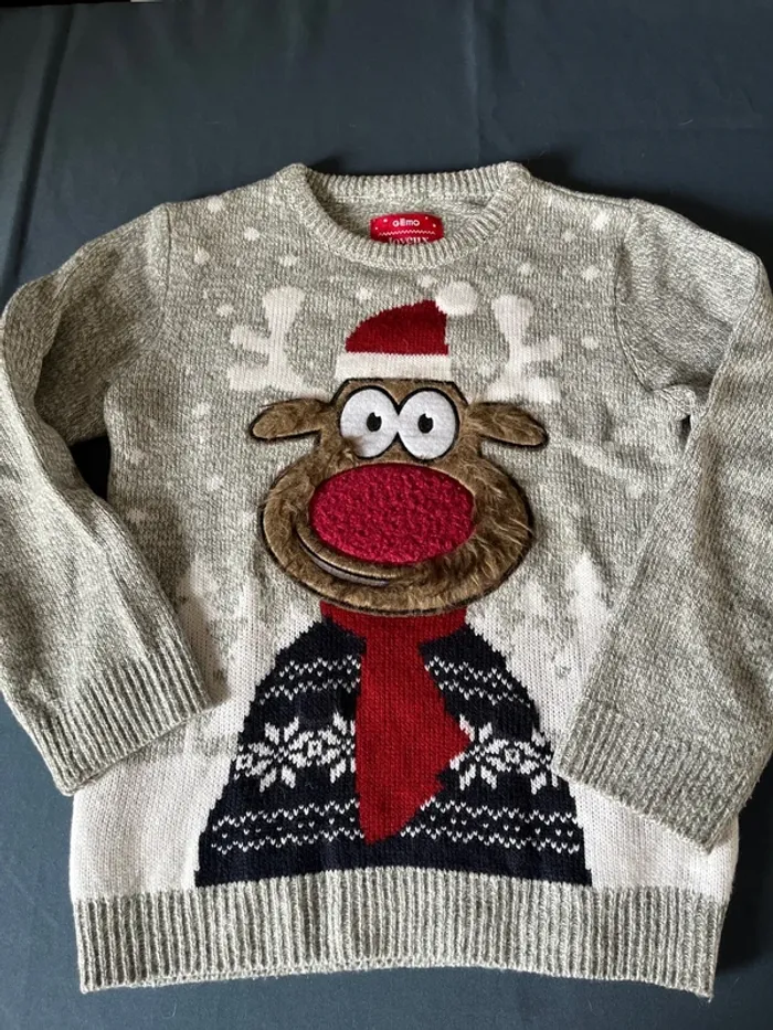 Pull de Noël reine - photo numéro 2