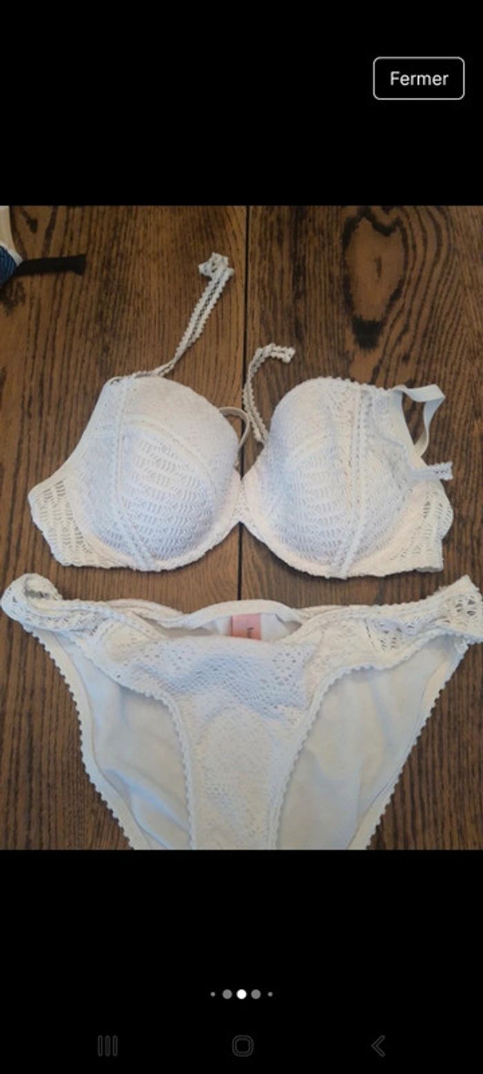 Bikini Hunkemöller haut fr/Es 95B bas L
doublé - photo numéro 9