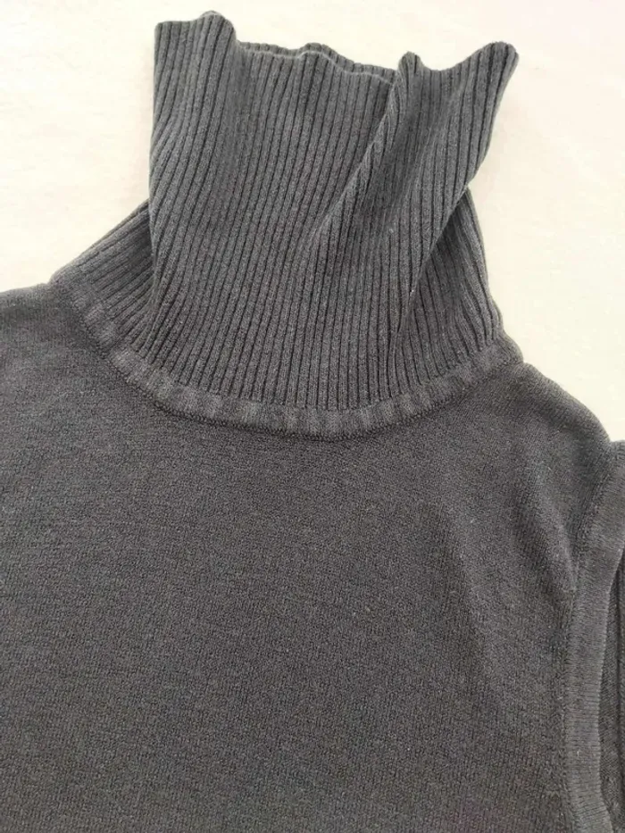 Pull noir sans mache col roule T38 - photo numéro 3