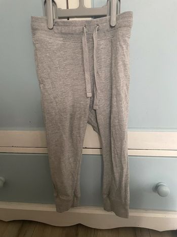 Pantalon jogging gris H&M , taille 3-4 ans