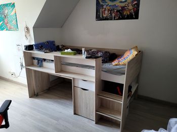 Lit enfant en hauteur +bureau