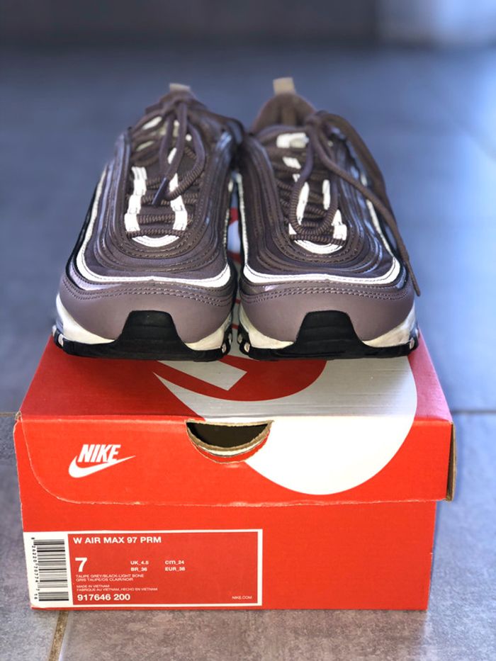 Baskets Nike 97