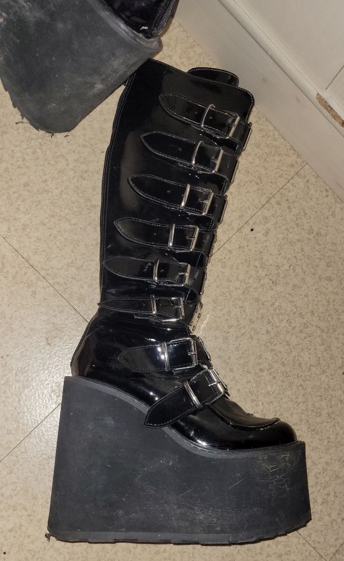 Authentique chaussure plate-forme Demonia - photo numéro 2