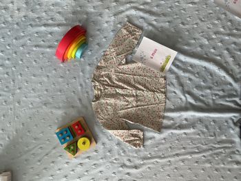 chemise manches longues vert à motifs rose bouchara 6 mois
