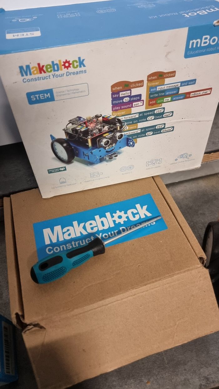 Mbot + 3 boîtes neuves - photo numéro 2