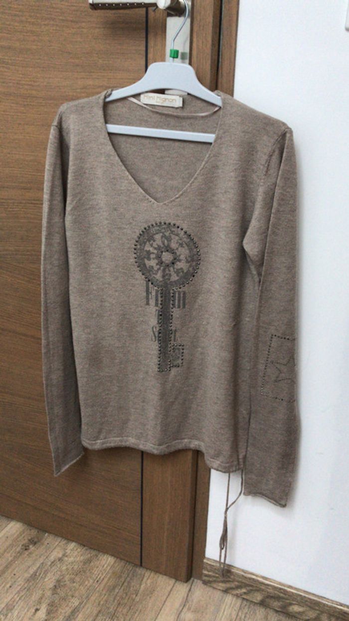 Pull col V taille S