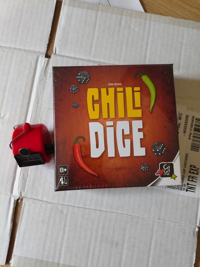 Chili dice + compteur de points jeu de société neuf sous cellophane