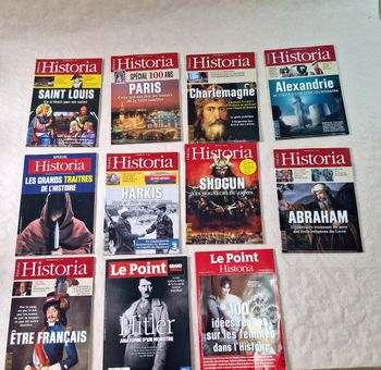 Lot de 9 revue  , magazine Historia + 2 Le point