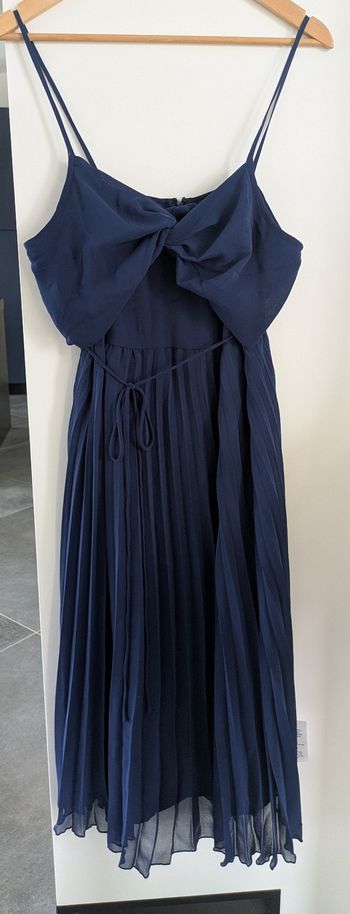 Robe Asos plissée et décolleté taille 42/44