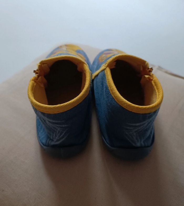 Chaussons Roi lion 24 - photo numéro 4