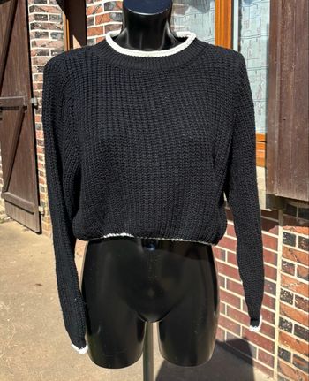 🖤 Pull court noir col & liserés blancs – Taille Unique (34-40)