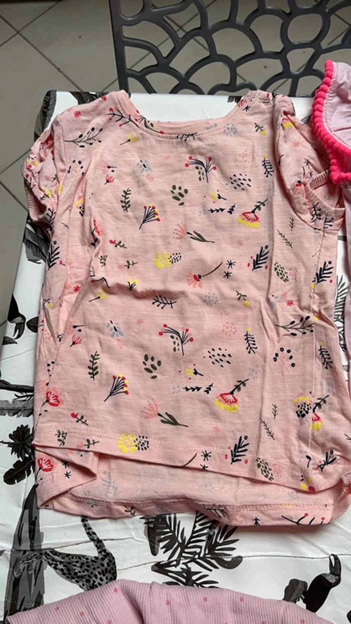Lot 6 t shirt 2 ans - photo numéro 7