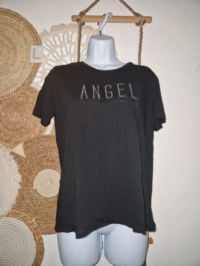 Tshirt 🚺