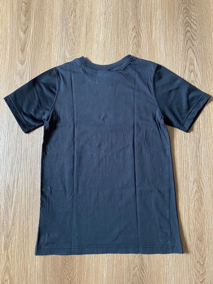 Tee shirt Nike 12 ans taille L enfant - photo numéro 2