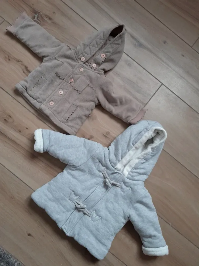 Lot 2 vestes bébé