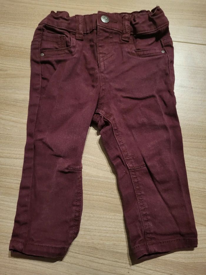 Pantalon taille 9 mois (69/72 cm)