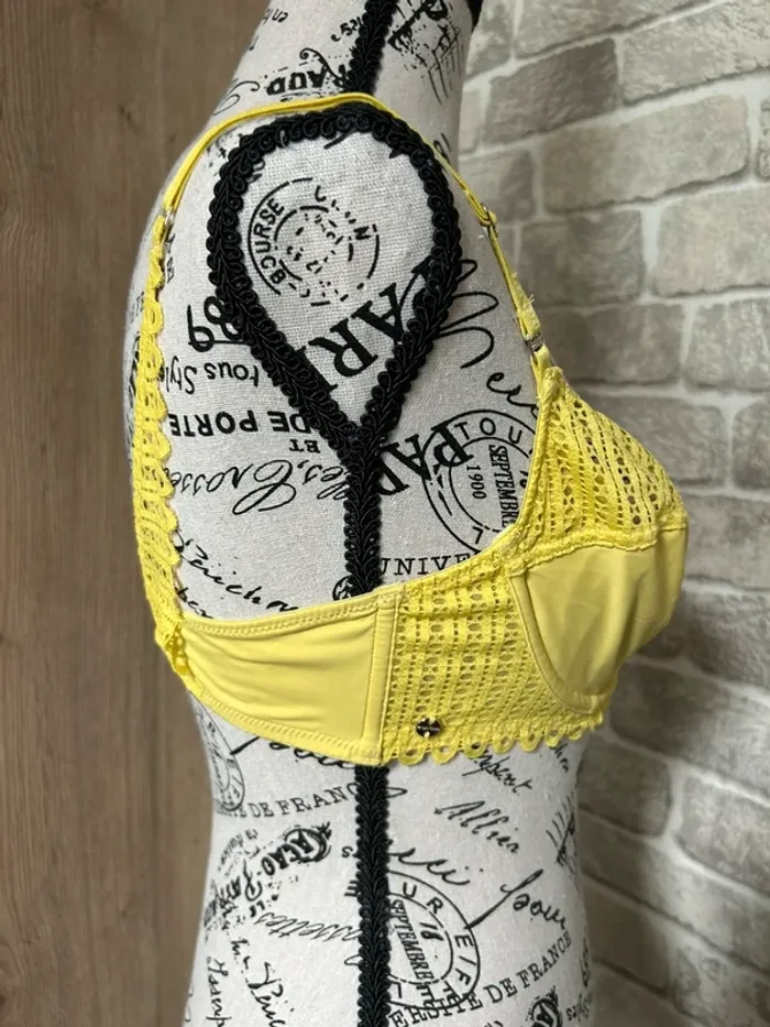Soutien gorge taille 95B - photo numéro 5