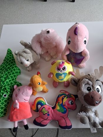 Lots de 9 peluches assorties