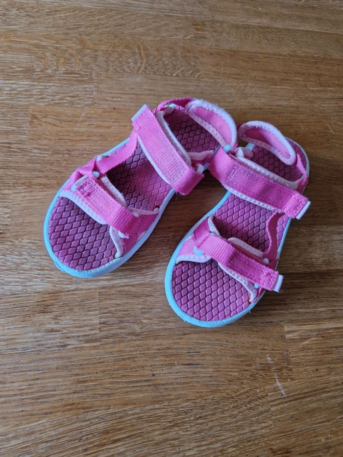 Sandales rose fuschia taille 29 - photo numéro 4