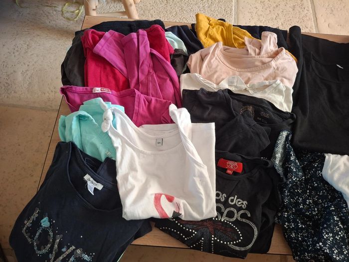 Gros lot de 30 vêtements 10/12 ans - photo numéro 2