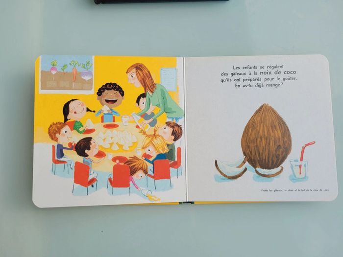 2 livres Chloé et Félix, Ça sent bon! Et Chloé et Félix font la fête (13, 15) - photo numéro 5