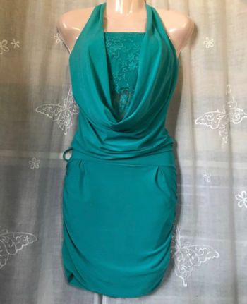 Robe verte strech dentelle taille unique