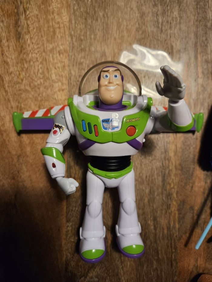 Figurine buzz l'éclair Disney pixar toy story