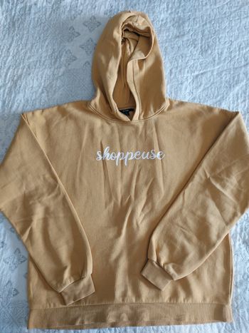 Sweat à capuche kiabi taille M