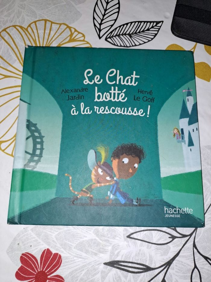 Le chat botté a la rescousse