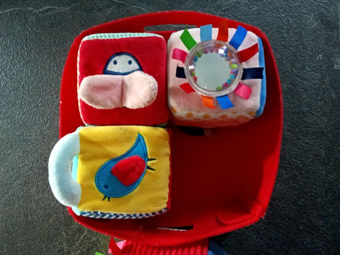 4 cubes d'éveil en tissus - photo numéro 3