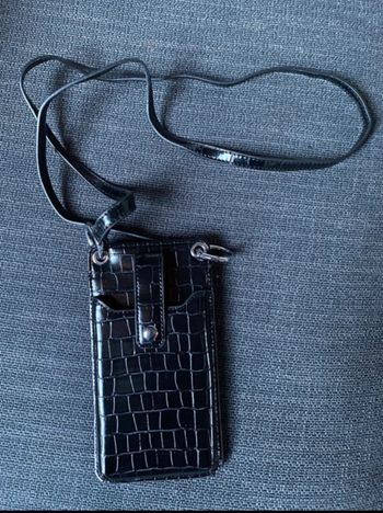 Pochette bandoulière neuve