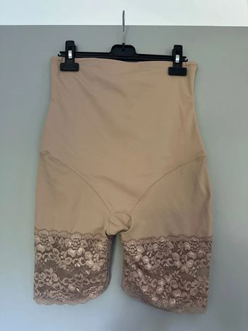 Short gainant beige Shein taille XL